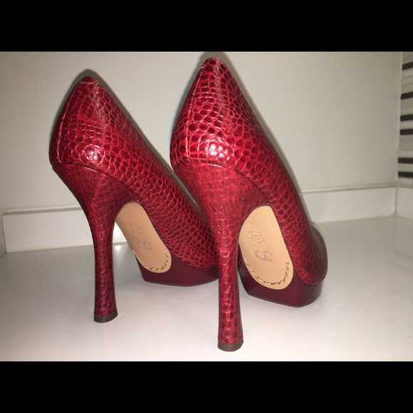 NEW Joan & David Raelynn Red Leather Pumps - Picture 8 of 8